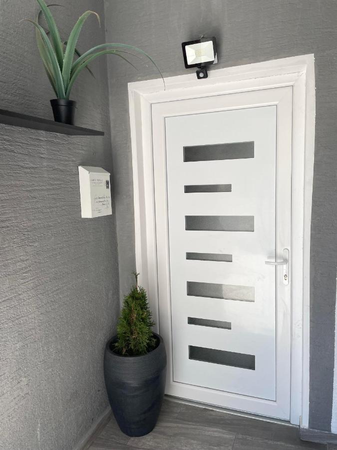 Apartman S M4 With The View Kali Exterior photo