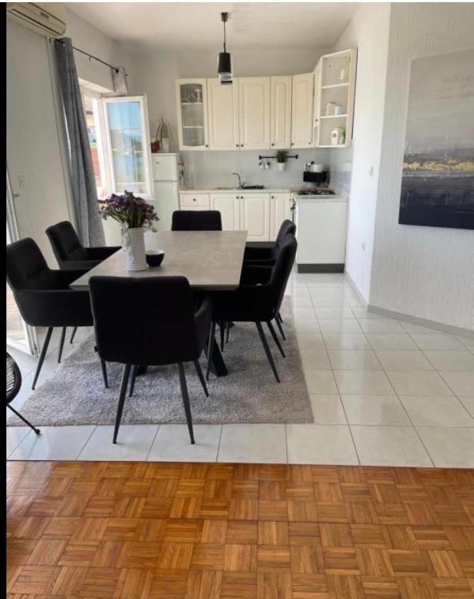 Apartman S M4 With The View Kali Exterior photo