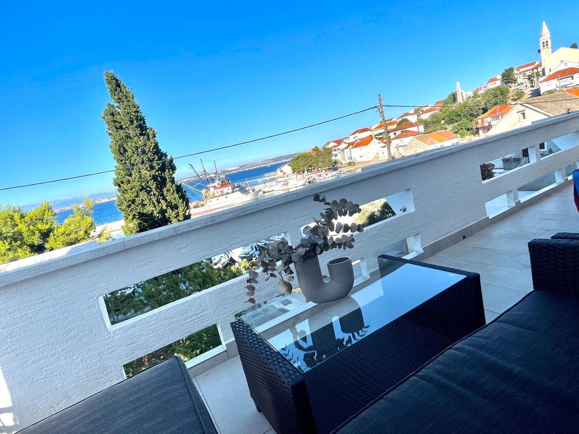 Apartman S M4 With The View Kali Exterior photo